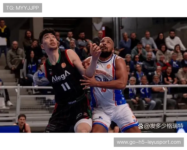 球队教练团队接受集体采访,球队教练团队接受集体采访内容